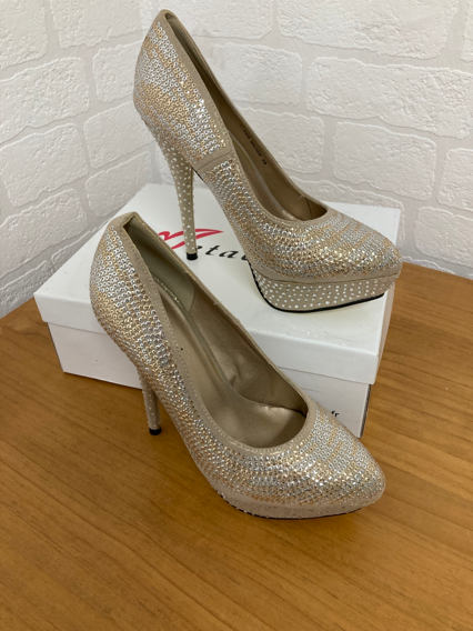 Brand New Gold Sparkle High Heels from Metalika size 5 (Copy)