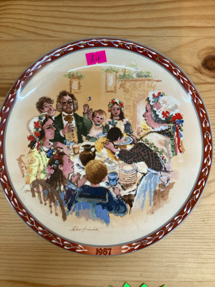 Wedgwood 'The Christmas Pudding ' Collectors Plate 1987